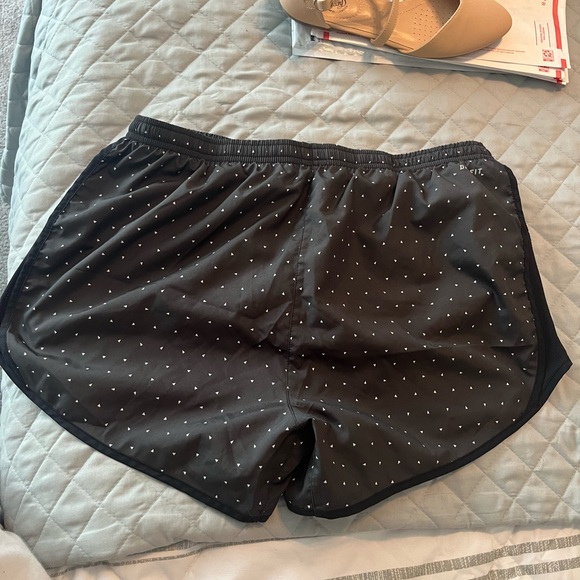 Nike Women's Grey Running Shorts - Picture 2 of 3